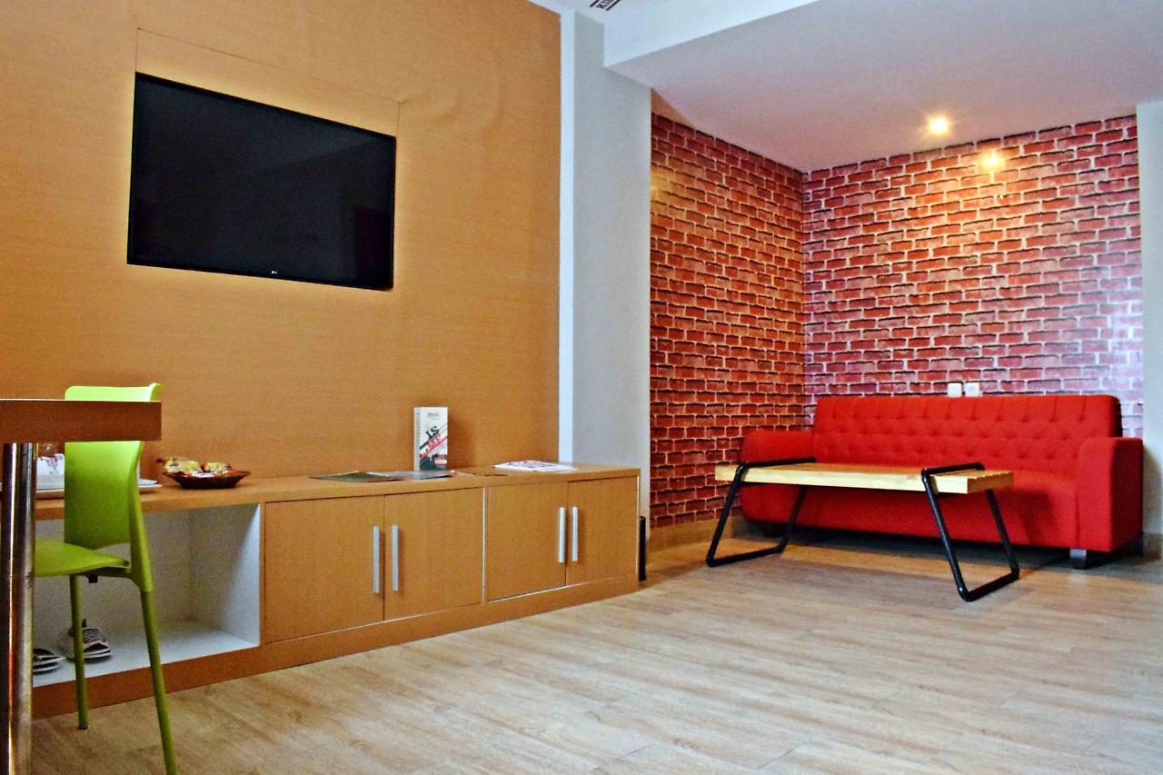 Meotel Пурвокерто Экстерьер фото