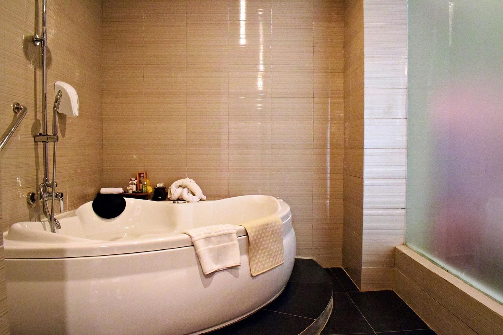 Meotel Пурвокерто Экстерьер фото