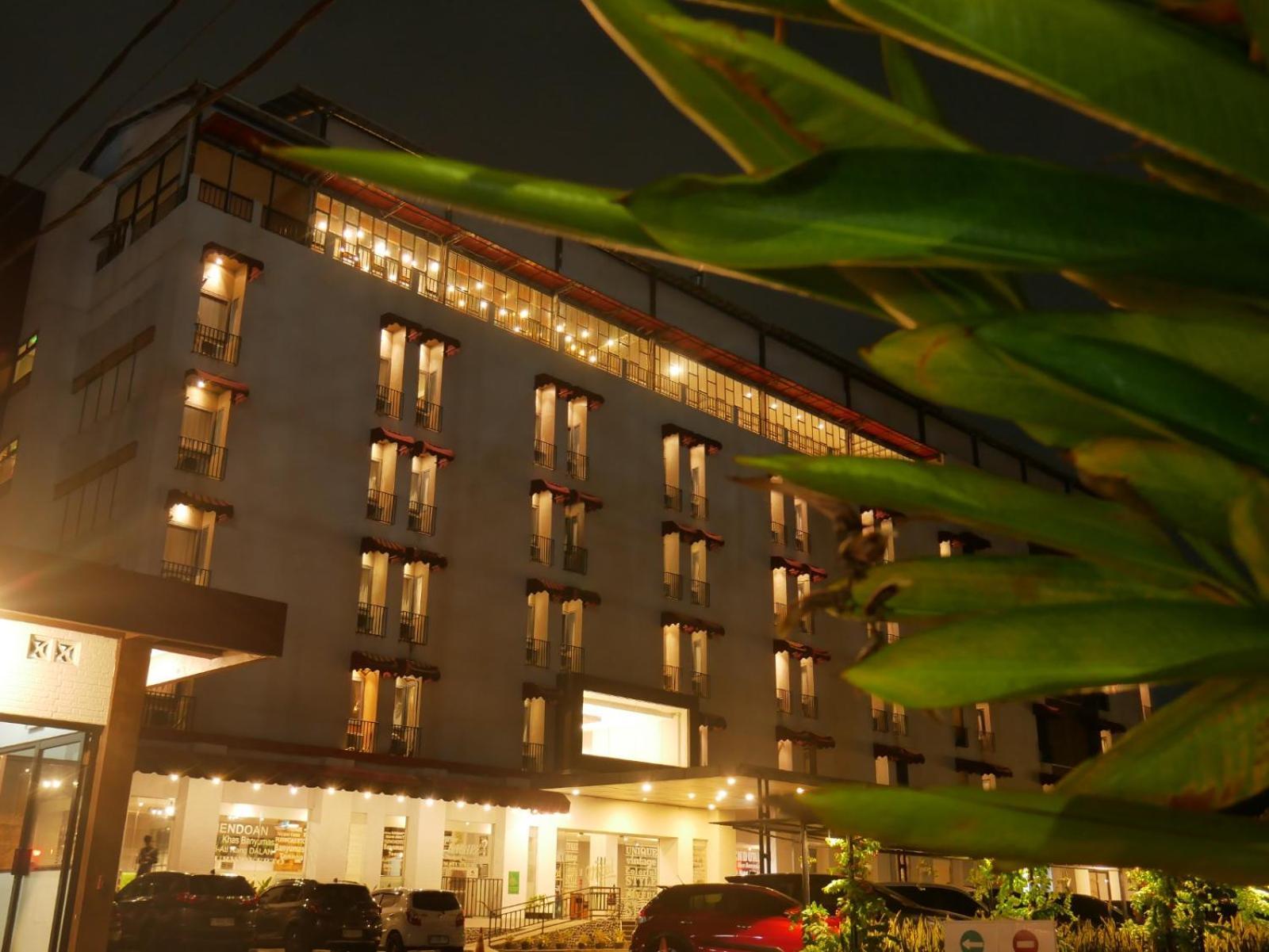 Meotel Пурвокерто Экстерьер фото